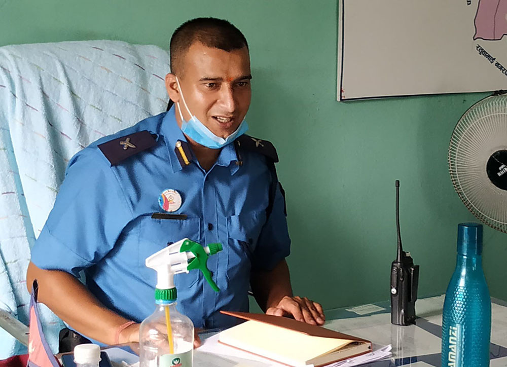 प्रहरी निरीक्षक पोखरेल।